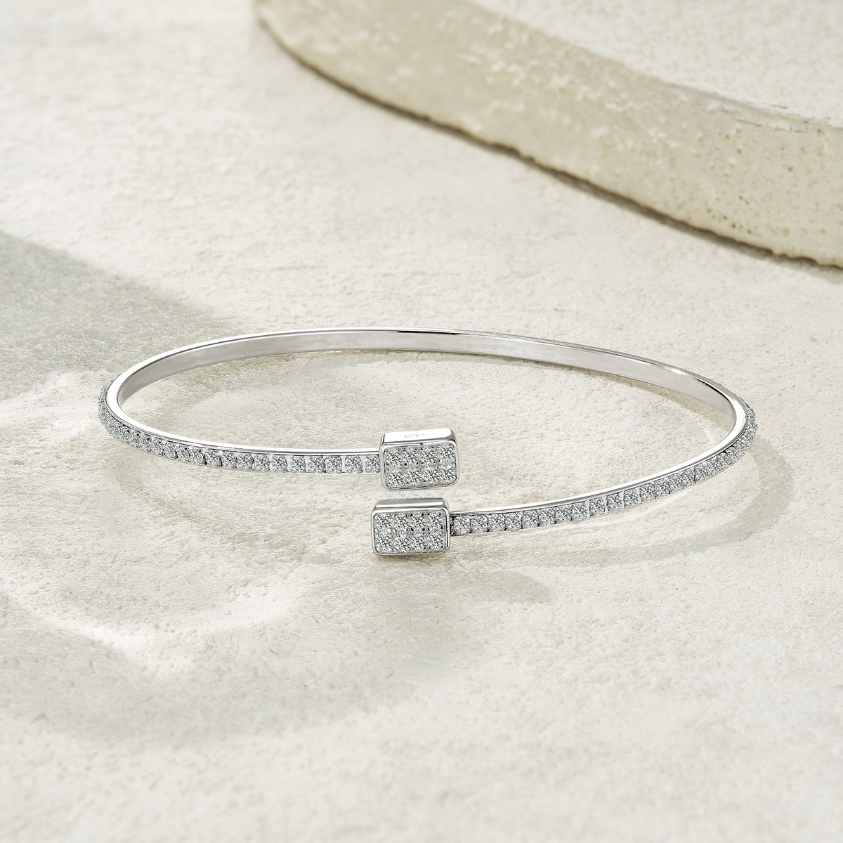 Bracelet Open Bangle Pavé Moissanite VVS – S925