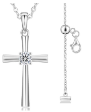Collier Croix Classique Solitaire Moissanite VVS – Argent 925